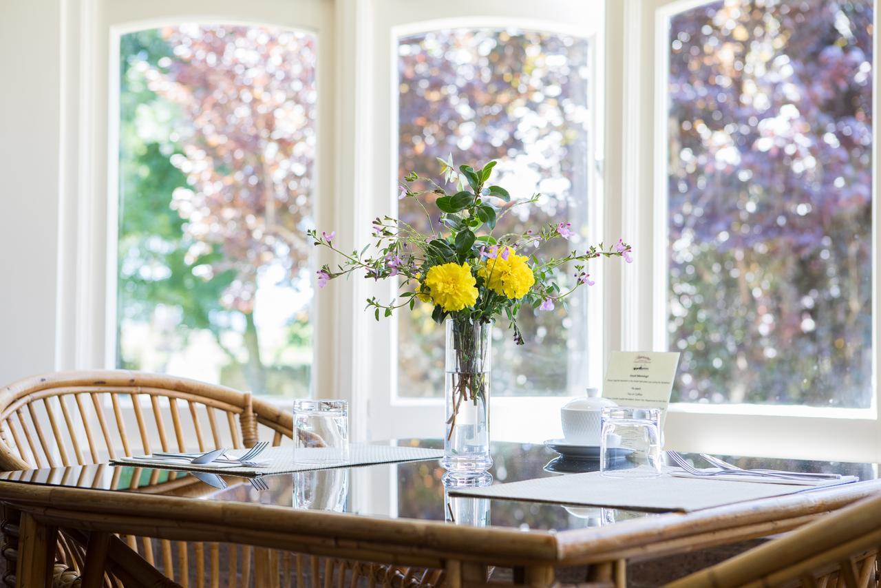 Petersons Armidale Winery And Guesthouse Bagian luar foto