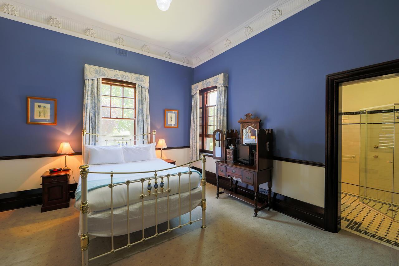 Petersons Armidale Winery And Guesthouse Bagian luar foto