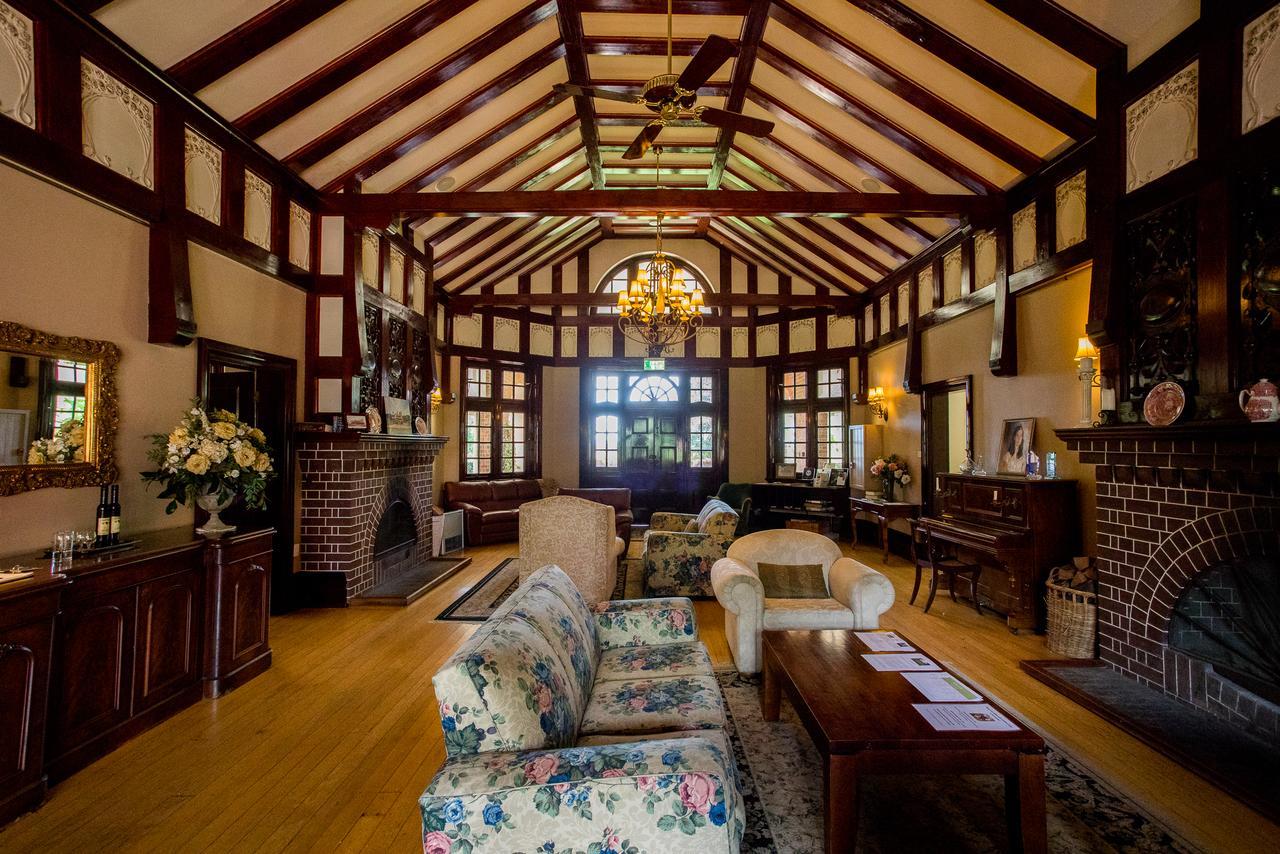 Petersons Armidale Winery And Guesthouse Bagian luar foto